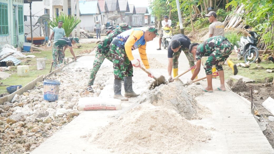 Semangat Satgas TMMD Ke-129 Dalam Pembangunan Infrastruktur di Desa Polewali