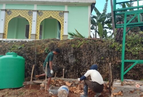 Pembangunan Tandon Air di Masjid Polewali Melalui Gotong Royong Satgas TMMD