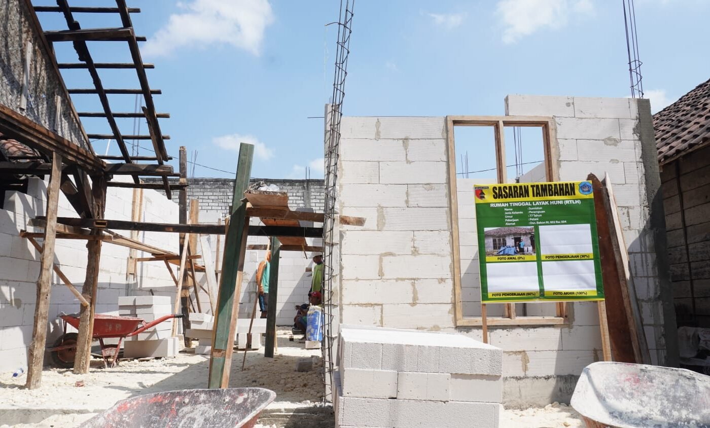 Pemasangan Bata Jadi Tahapan Penting Wujudkan Rumah Layak Huni dalam TMMD 129