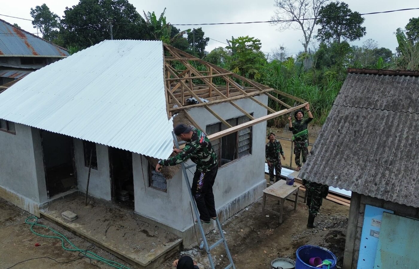 Program Rehabilitasi RTLH TMMD Ke-129 Dorong Peningkatan Kualitas Tempat Tinggal Ibu Nengah Madri