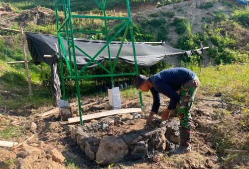 Pembangunan Pondasi Tower Tandon Air di Desa Patukku