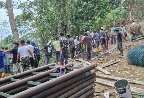 Pengerjaan Jembatan Gantung di Bone Melibatkan Satgas TMMD Ke-129