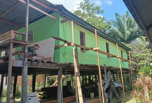Pembangunan Rumah Ibu Erna Berkembang Pesat, Program RTLH TMMD Ke-129 Memberikan Solusi bagi Masyarakat Perbatasan