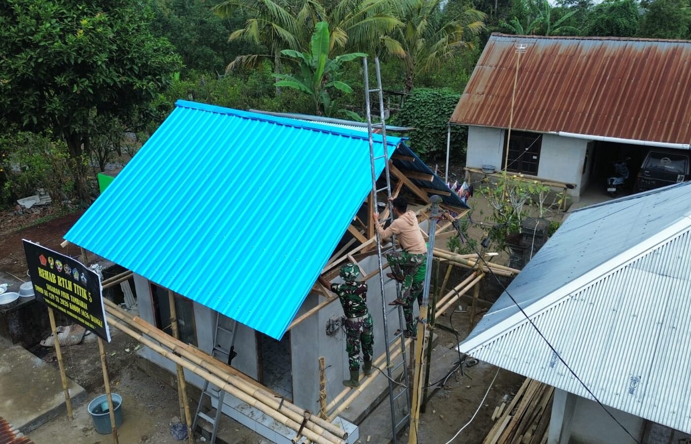 Pembangunan RTLH Berjalan Lancar, Pemasangan Plafon Jadi Fokus Utama dalam TMMD Ke-129 di Bangli