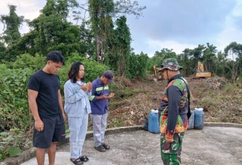 Keselamatan Kerja Ditekankan dengan Pengecekan Alat dan Doa oleh Satgas TMMD
