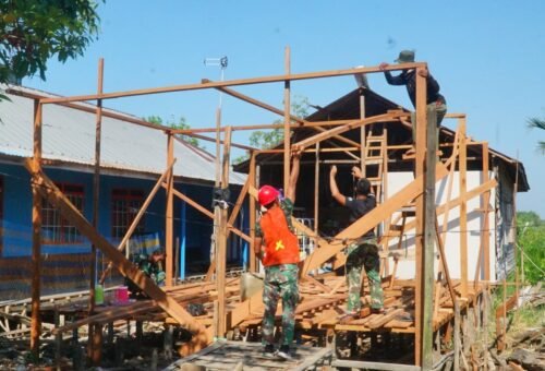Keterlibatan Masyarakat Mempercepat Pembangunan RTLH Ibu Rini