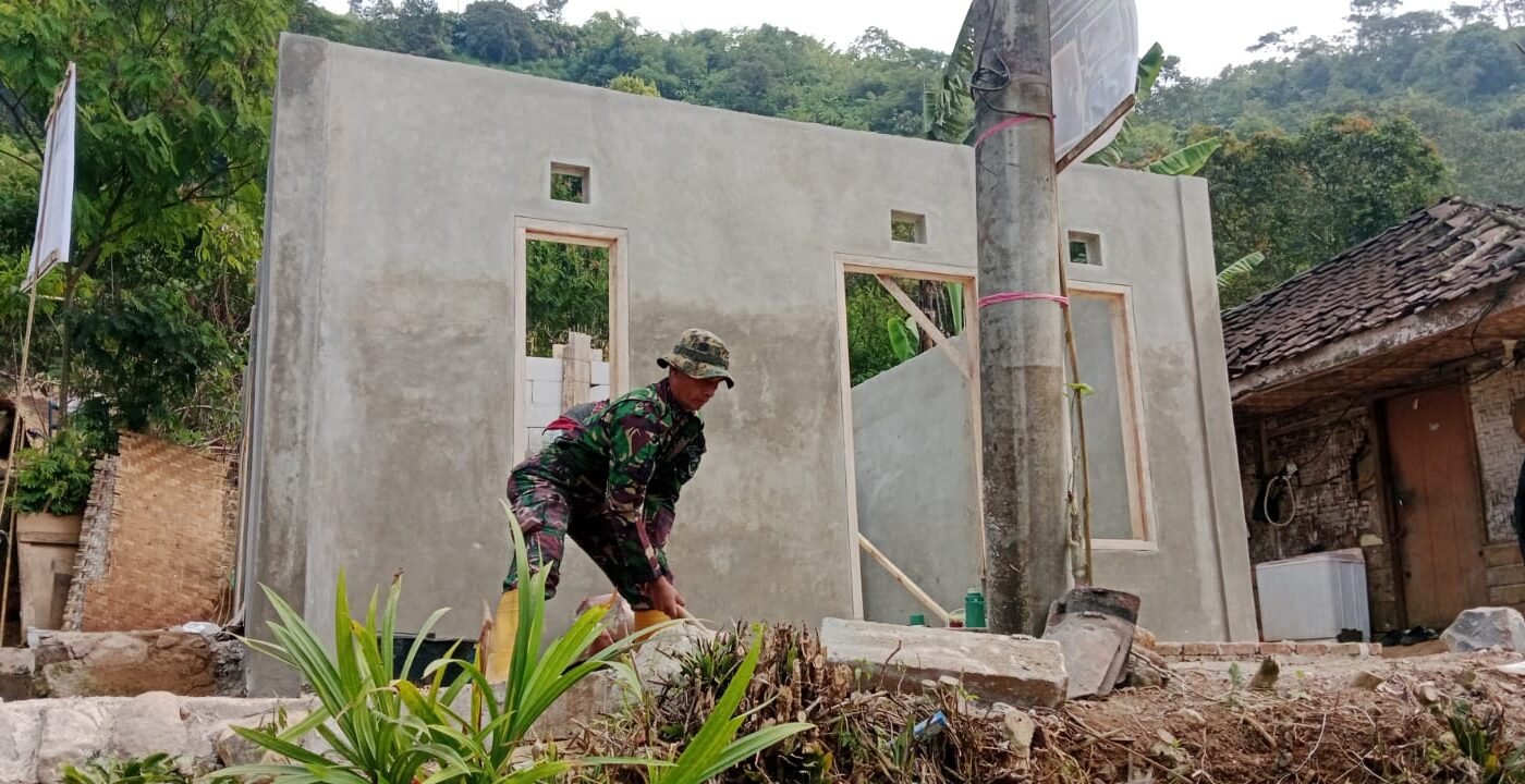 Rehabilitasi Rumah Bapak Burhanudin Menuju Penyelesaian Dengan Pengacian Dipercepat