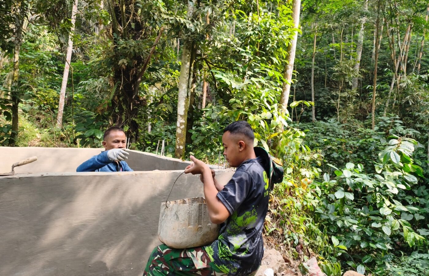 Progres Pembangunan Bak Penampungan Air TMMD Ke-129 di Cianjur Menuju Layanan Air Bersih