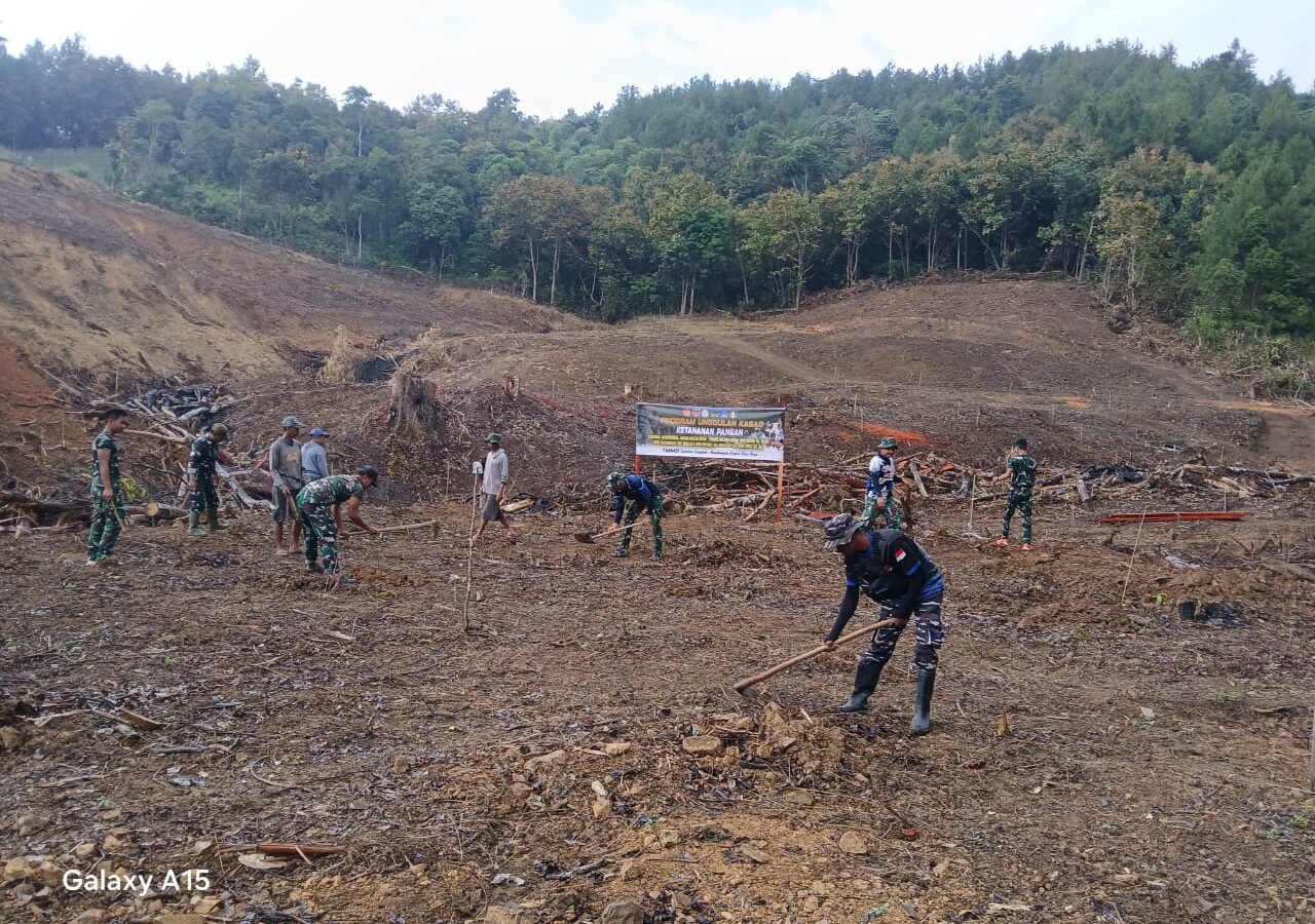 Dukungan Ketahanan Pangan melalui TMMD Ke-129 di Bone