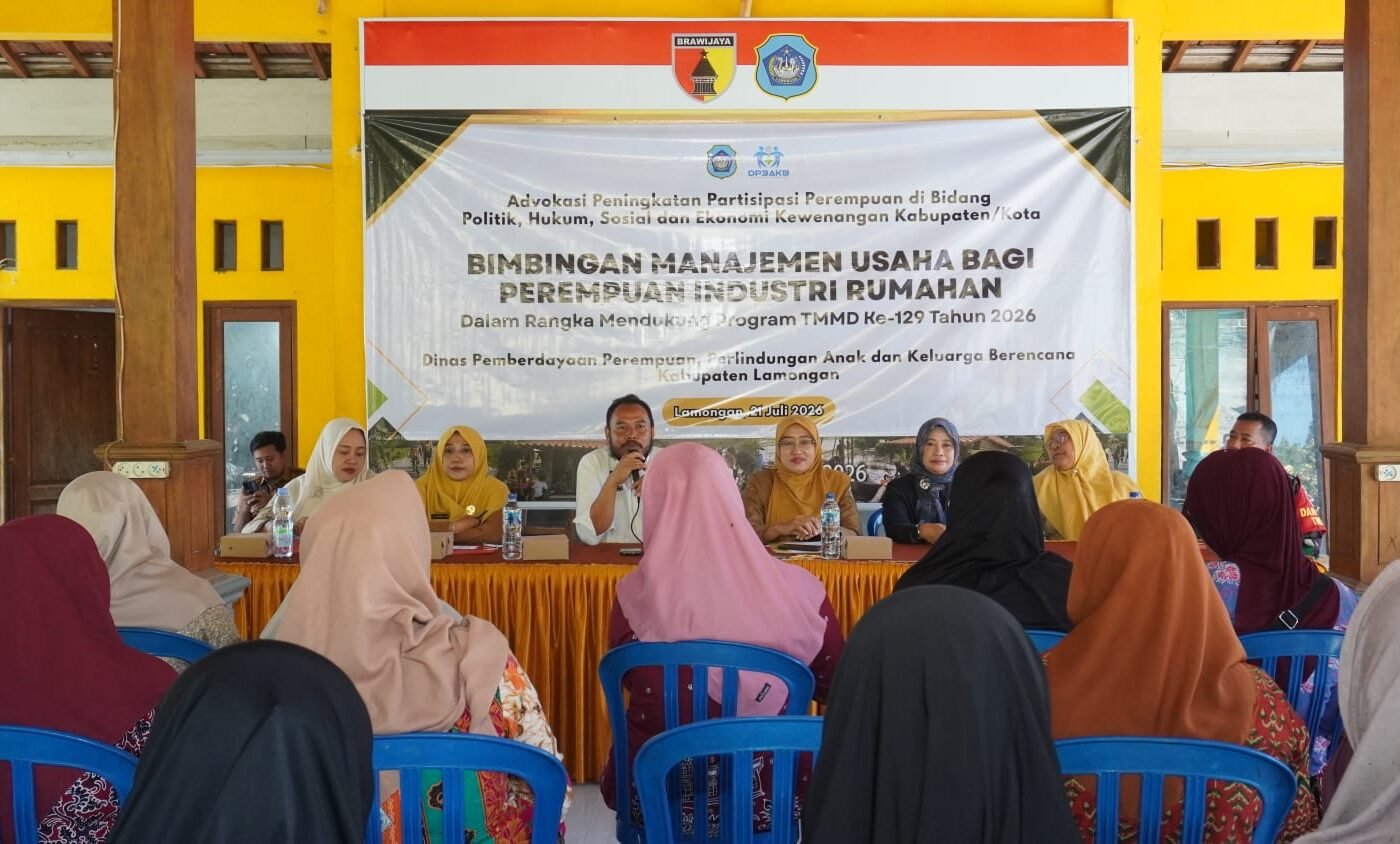 Bekali Pelaku UMKM Desa, Satgas TMMD Ke-129 Dukung Pelatihan Manajemen Usaha bagi Perempuan Tlemang