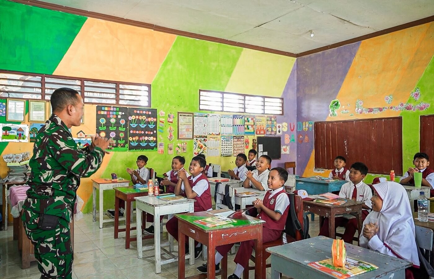Satgas TMMD 129 Bangun Kedekatan dengan Pelajar Lewat Edukasi Wawasan Kebangsaan
