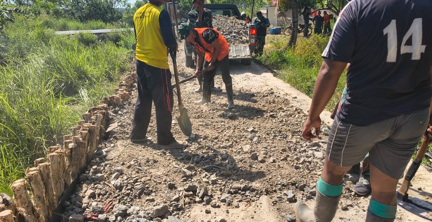 Peningkatan Badan Jalan TMMD Jadi Bukti Nyata Pemerataan Pembangunan Desa