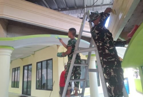 Pengecatan Rumah Ibadah TMMD 129 Kodim 0413/Bangka Capai 80 Persen