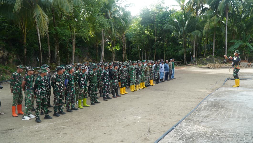 Dan SSK TMMD Ajak Personel dan Warga Perkuat Gotong Royong Lewat Apel Pagi