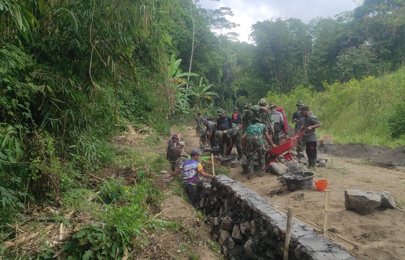 Hari Ke-7 TMMD Ke-129, Progres DPT di Desa Sekardadi Capai 70 Persen