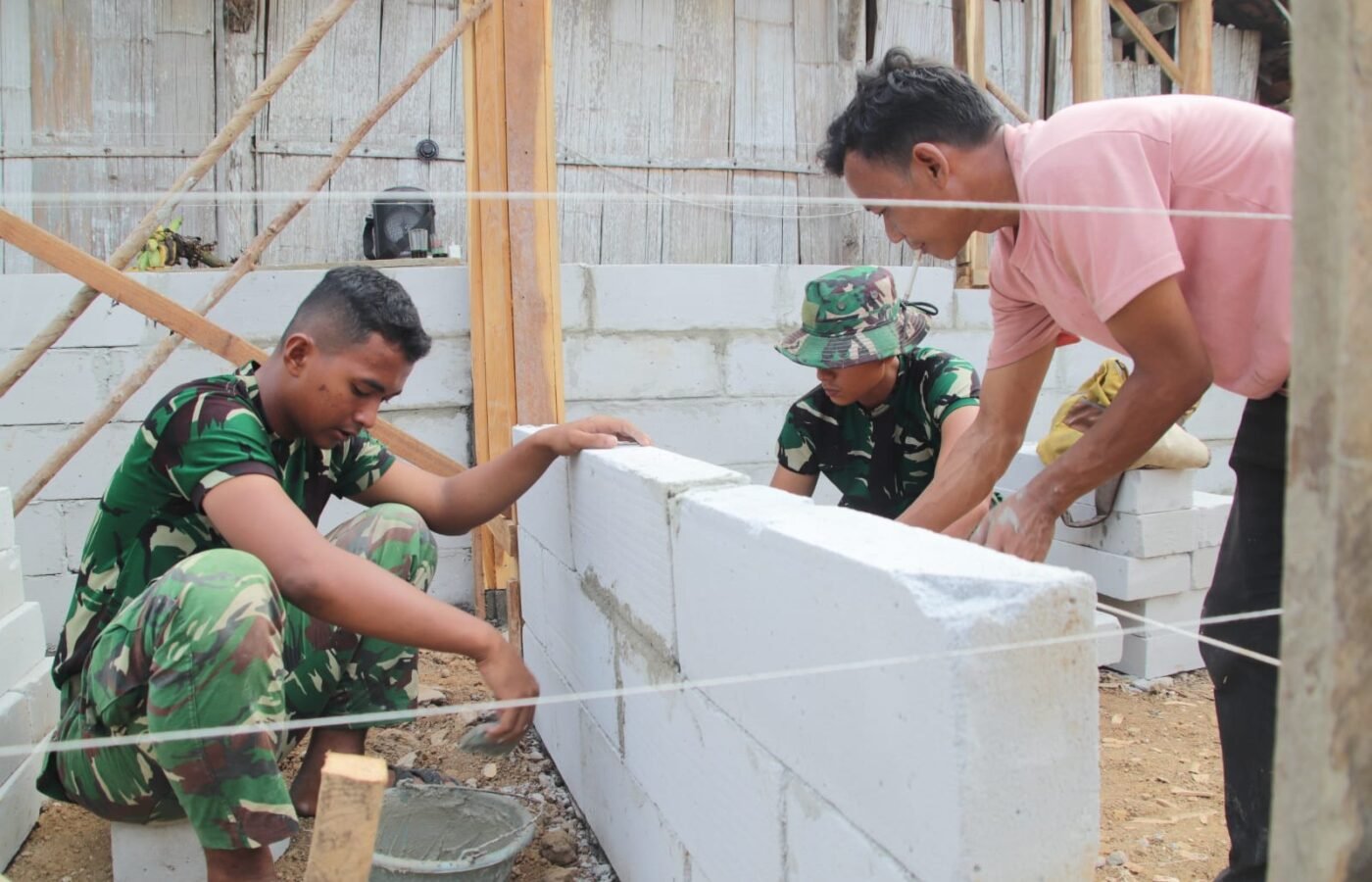 Pembangunan Rumah Layak Huni TMMD Ke-129 Kodim 0412/LU Capai Progres 25 Persen