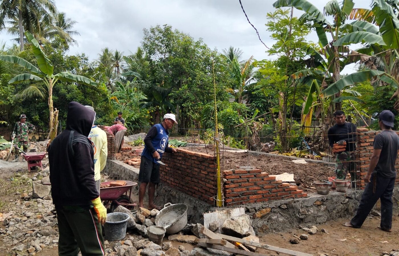 Keberlanjutan Program RTLH oleh Satgas TMMD Ke-129 di Kecamatan Tiroang