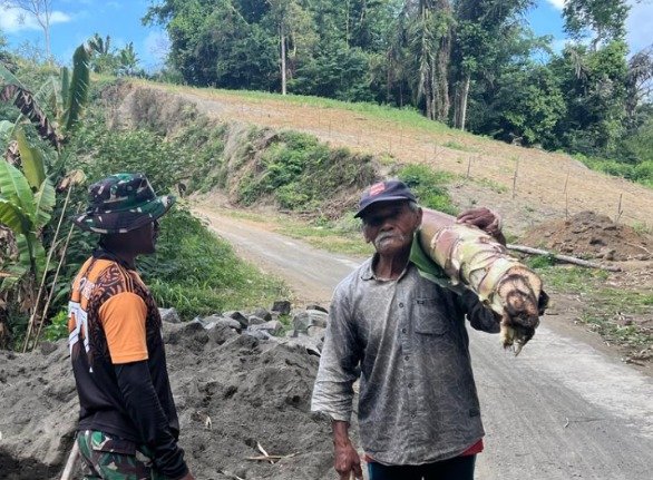 Kemanunggalan TNI dan Rakyat Tercermin dalam TMMD Ke-129