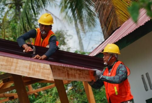 Pembangunan Fasilitas Wudhu di Musholla Darul Iman oleh Satgas TMMD