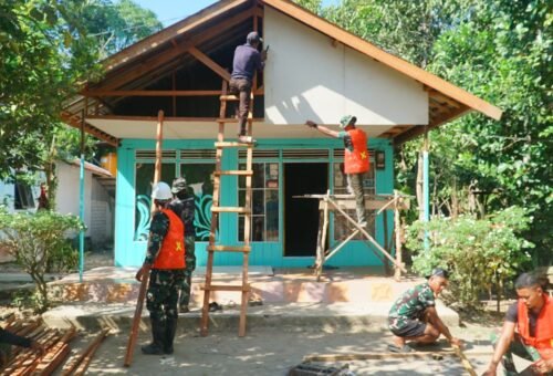 Program TMMD Ke-129: Perbaikan Hunian Ibu Wahida di Kapuas