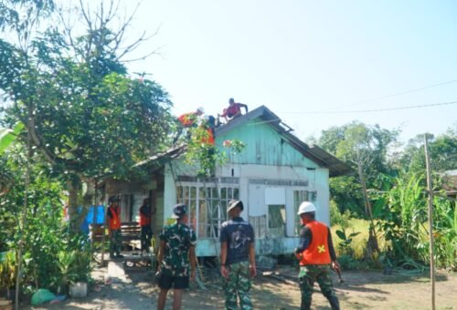 Rehabilitasi RTLH Bapak Masrani Dimulai oleh Satgas TMMD Reguler Ke-129