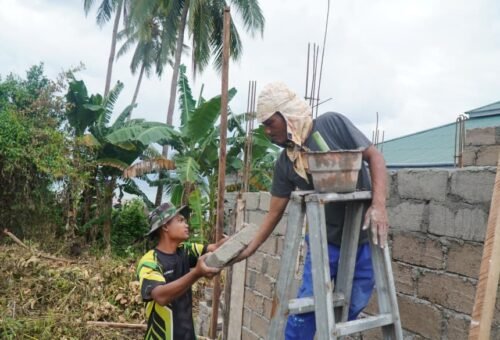Progres Pembangunan Fasilitas MCK di Masjid Desa Polewali