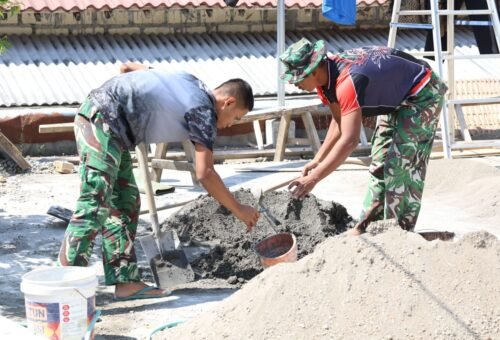 Kualitas Semen Terbaik! Satgas TMMD 129 Kodim 0812/Lamongan Siapkan Lantai Keramik Handal untuk RTLH Desa Tlemang