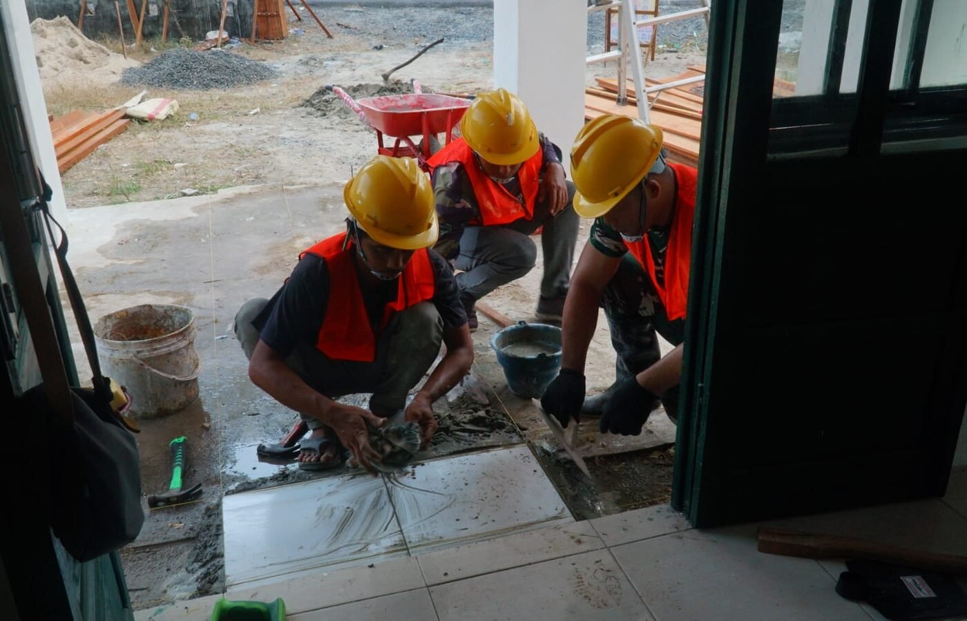 Progres Pembangunan Musholla Darul Iman Semakin Fokus pada Penyelesaian Interior
