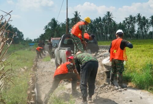 TMMD Ke-129: Membangun Jalur Penghubung untuk Masyarakat Desa