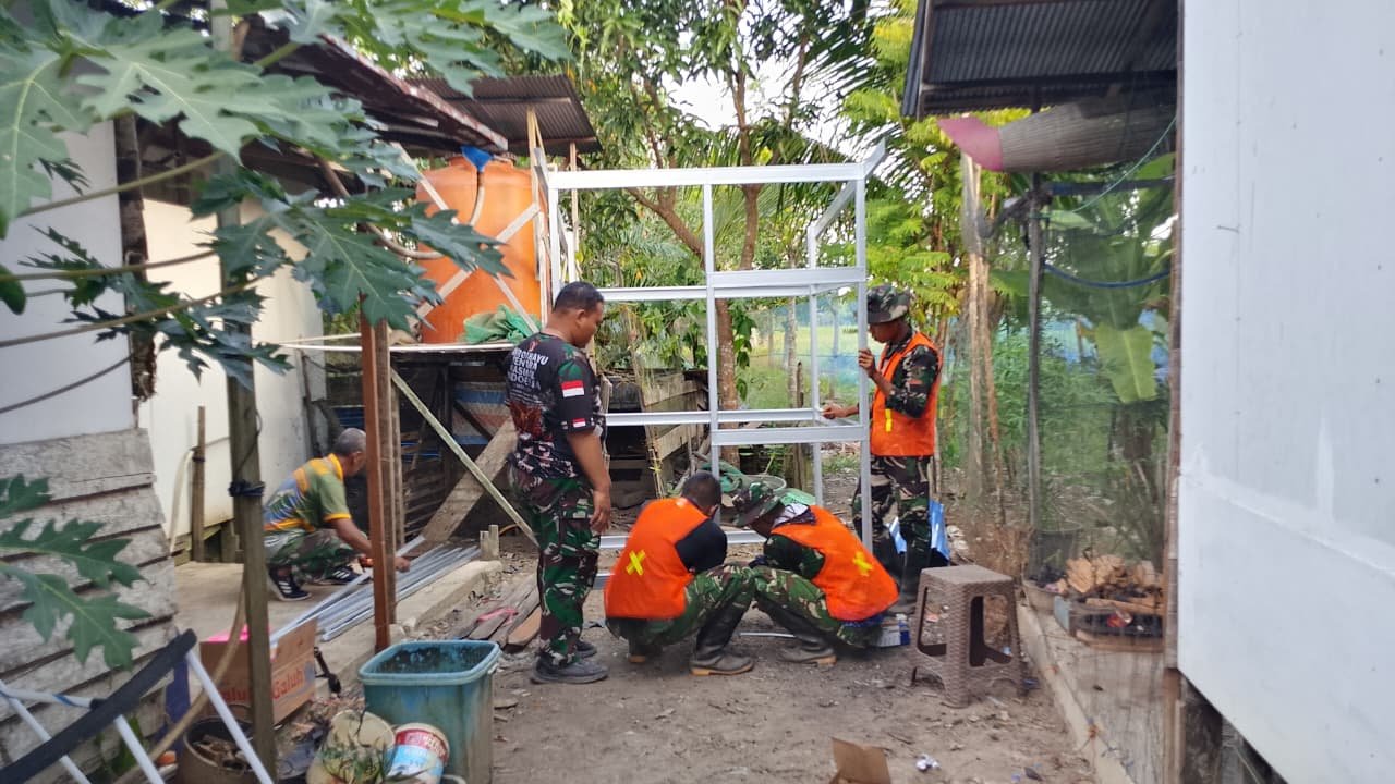 TMMD Ke-129 Kalteng: Pembangunan Sarana MCK untuk Desa Sehat
