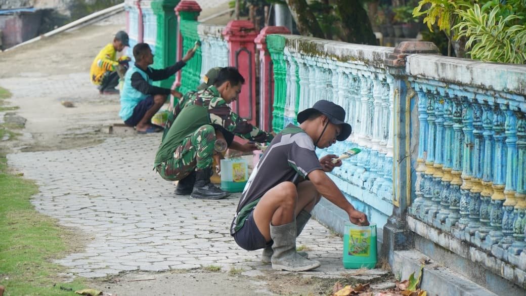 Kegiatan Gotong Royong Satgas TMMD di Desa Umbele