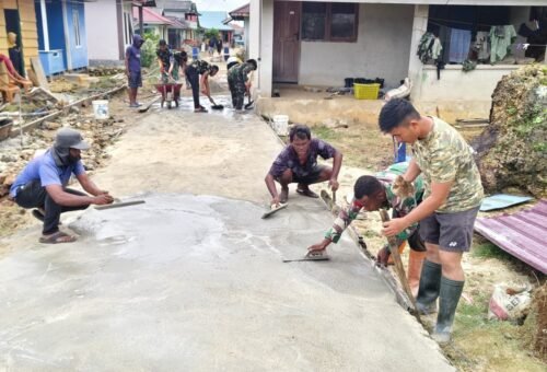 Kerja Sama Antara TNI dan Warga Dalam Proyek TMMD di Morowali