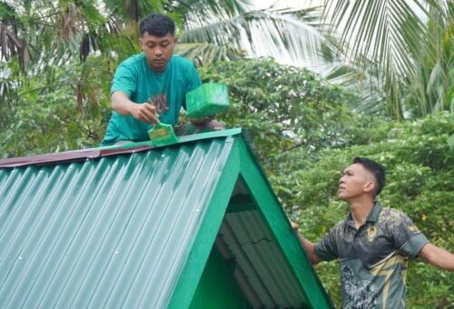 Pembangunan MCK SDN Umbele Capai Tahap Pengecatan Lisplang dan Kamar Mandi
