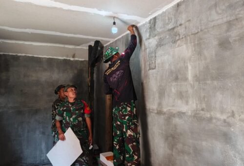 Peran Krusial Babinsa dalam TMMD ke-129 di Lamongan