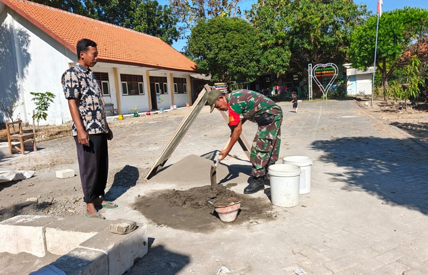 Peran Aktif Babinsa Dalam Program Nonfisik TMMD Untuk Kesejahteraan Masyarakat