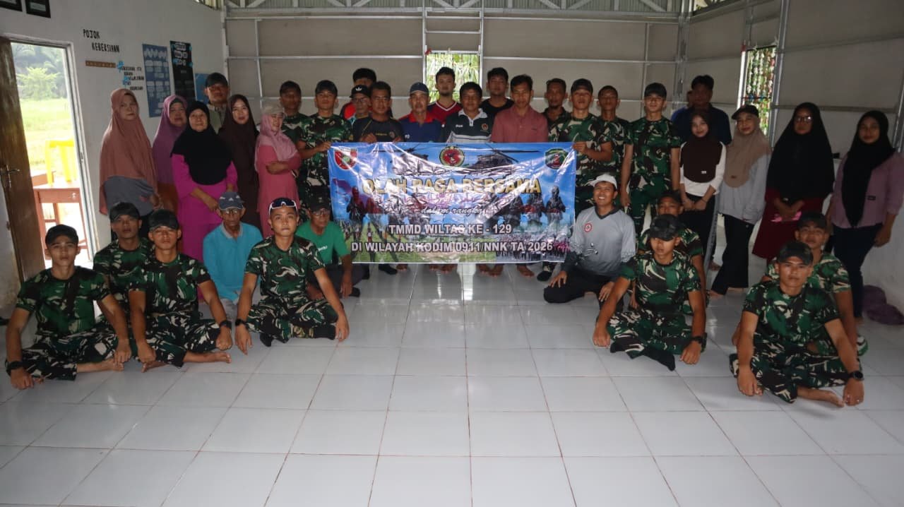 Kegiatan Olahraga TNI dan Warga Desa Liang Bunyu Tingkatkan Kerja Sama