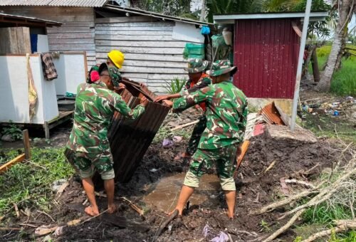 Kerjasama Satgas dan Masyarakat Percepat Proses Pembangunan MCK di Desa Bandaraya