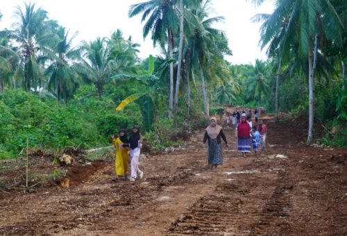 Semangat Warga Kepulauan Umbele Dalam Proyek Jalan TMMD Ke-129