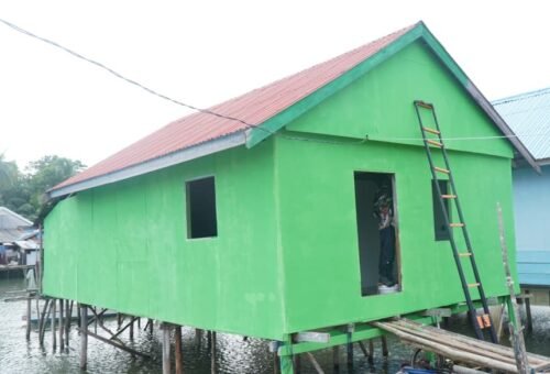 Pembangunan Rumah Layak Huni Ibu Salawiah di Polewali Berlanjut