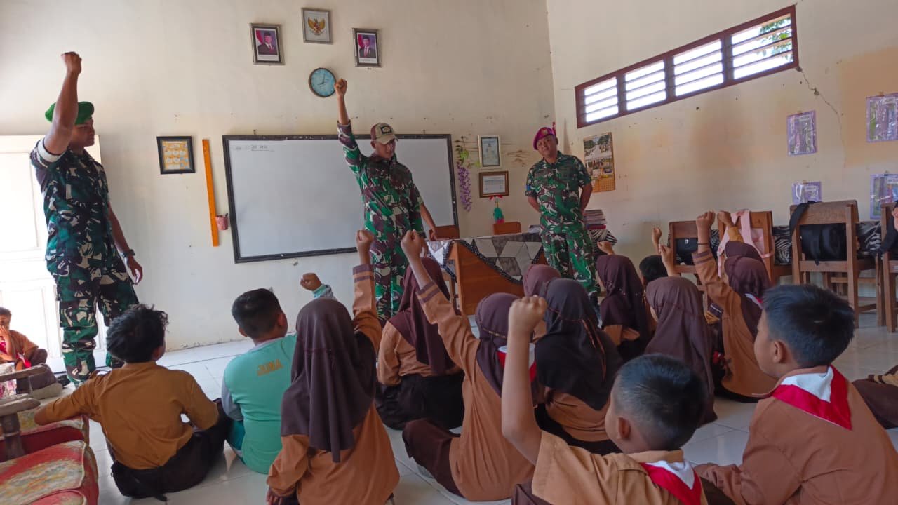 Semangat Siswa SDN 2 Tlemang dalam Program Wasbang oleh Satgas TMMD 129