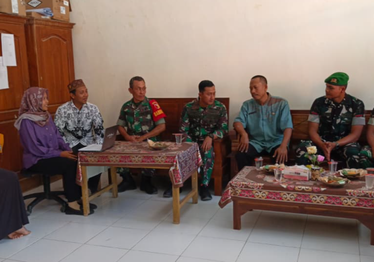 Sinergi Satgas TMMD dan SDN 2 Tlemang Ciptakan Suasana Belajar yang Nyaman