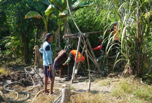 Sinergi TNI dan Warga dalam Proyek Sumur Bor di Desa Bandar Raya