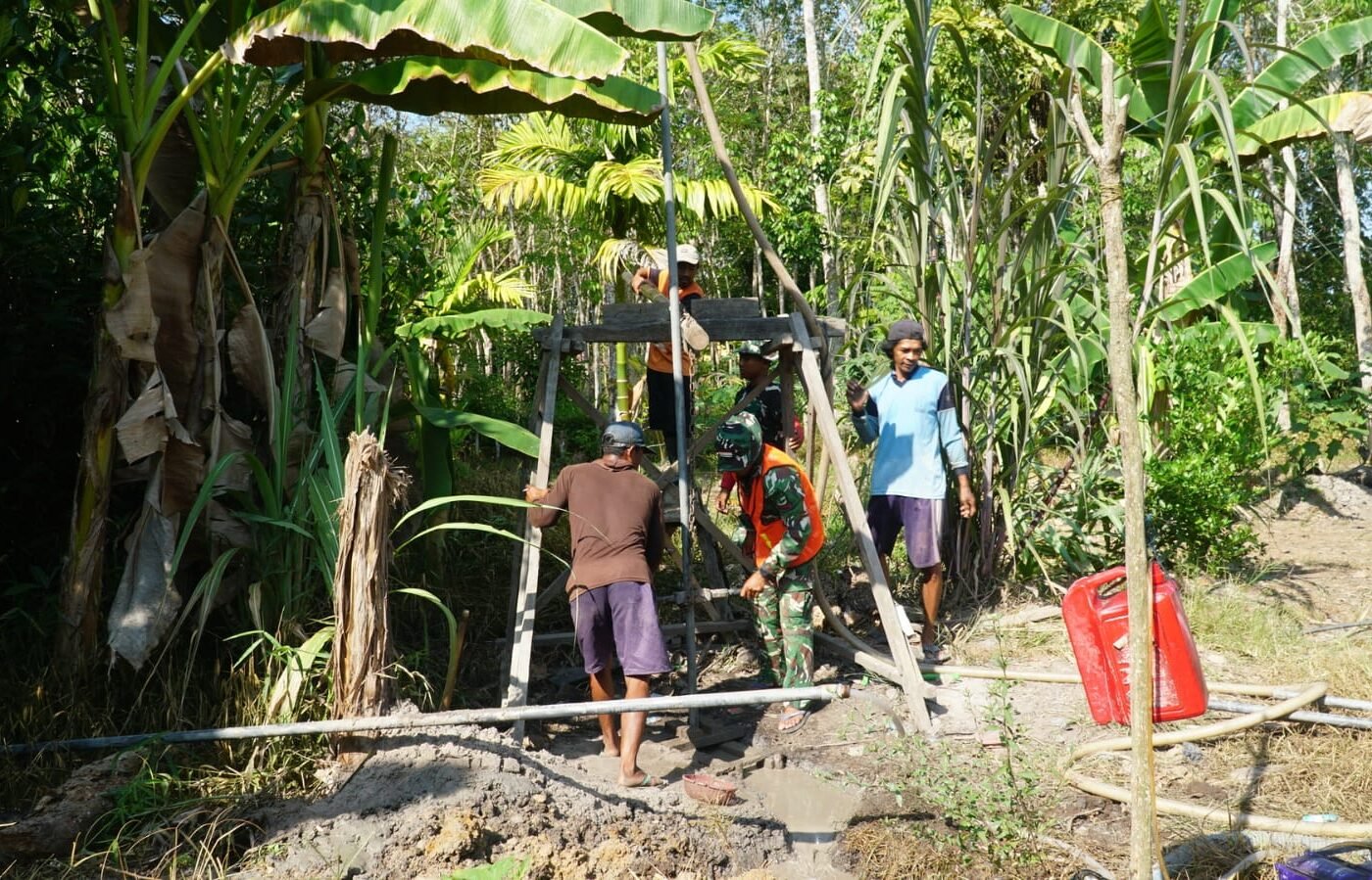 Pembangunan Sumur Bor di TMMD Ke-129 untuk Kesejahteraan Desa Bandar Raya