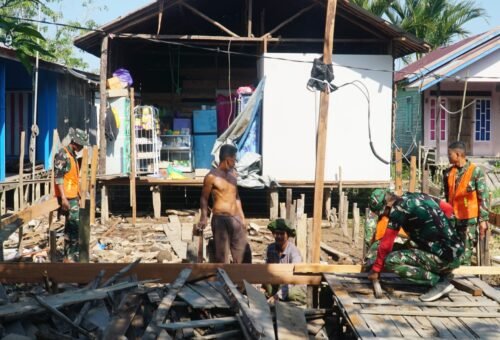 Kerjasama Satgas TMMD dan Masyarakat Percepat Proyek RTLH untuk Ibu Rini