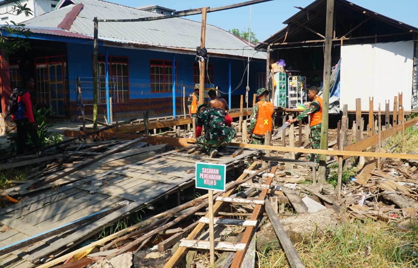 Pembangunan Pondasi RTLH TMMD Sebagai Langkah Awal Mewujudkan Tempat Tinggal Layak untuk Ibu Rini
