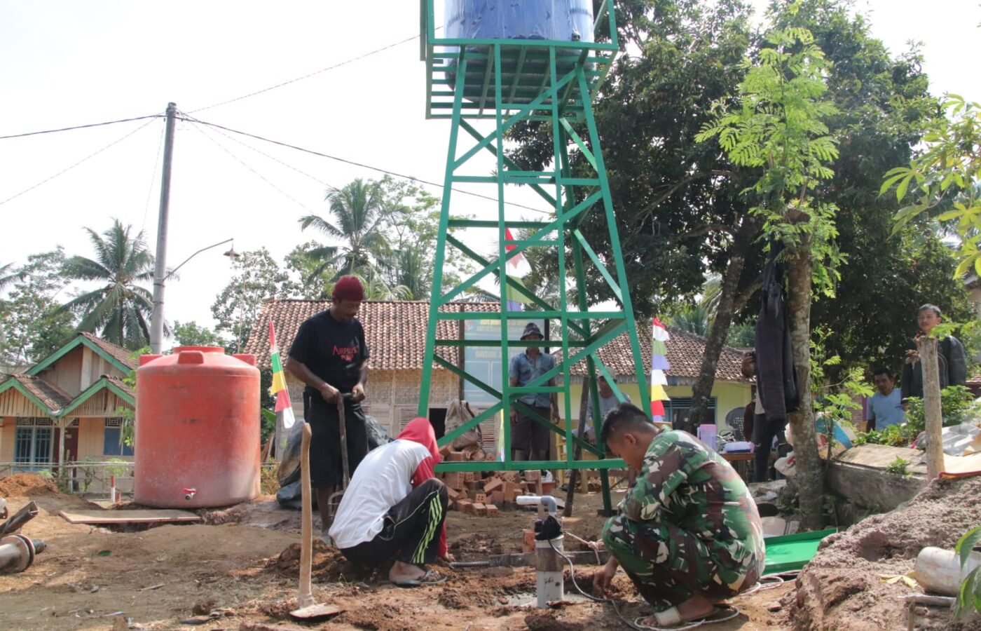 Pembangunan Tower Sumur Bor untuk Akses Air Bersih di Desa Baru Raharja