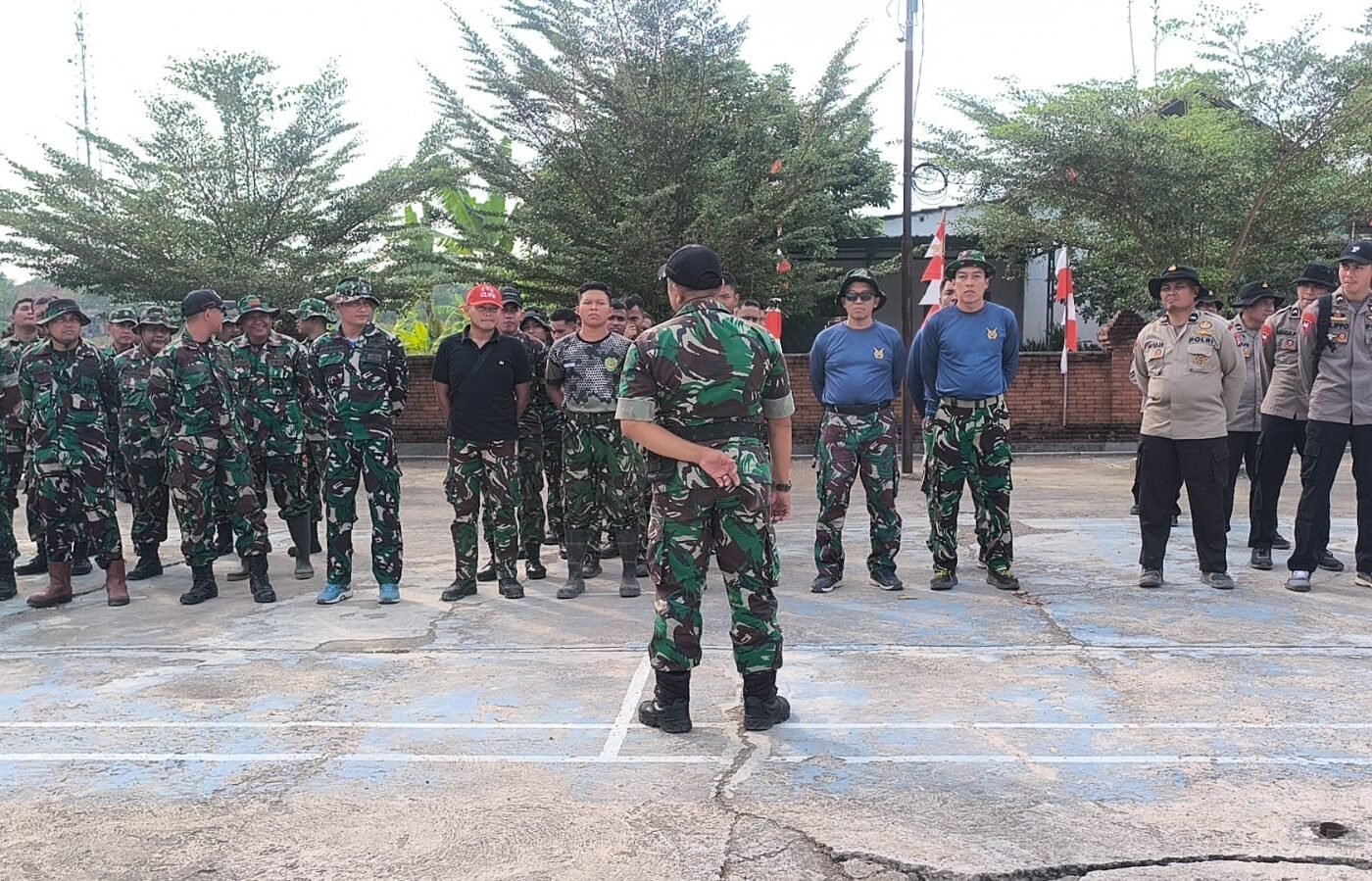 TNI dan Polri Bersatu Dalam Apel Persiapan TMMD ke-129 di Cirebon