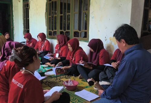 Kegiatan Pelatihan Pizza Tahap II di TMMD ke-129 sebagai Upaya Pemberdayaan Perempuan di Desa Luwung Kencana