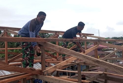 Percepatan Pembangunan Rumah Layak Huni untuk Warga Perbatasan oleh Satgas TMMD ke-129 Kodim 0911/Nunukan