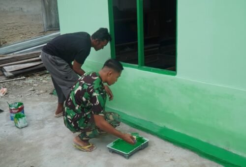 Progres Positif Pemasangan Pintu dan Pengecatan RTLH di Desa Umbele Lama